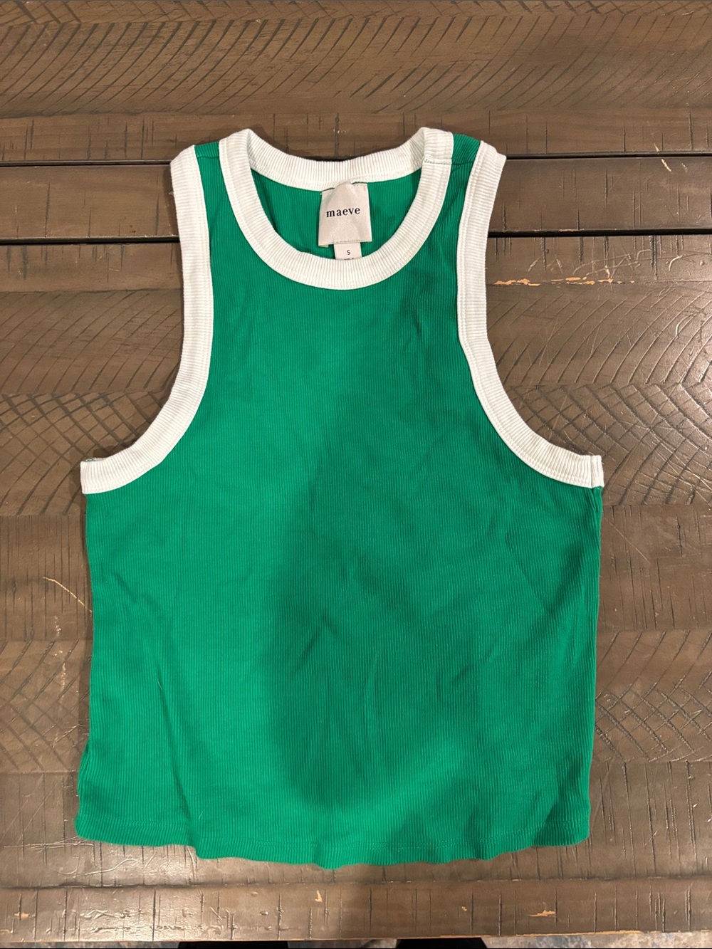 S green tank with white piping